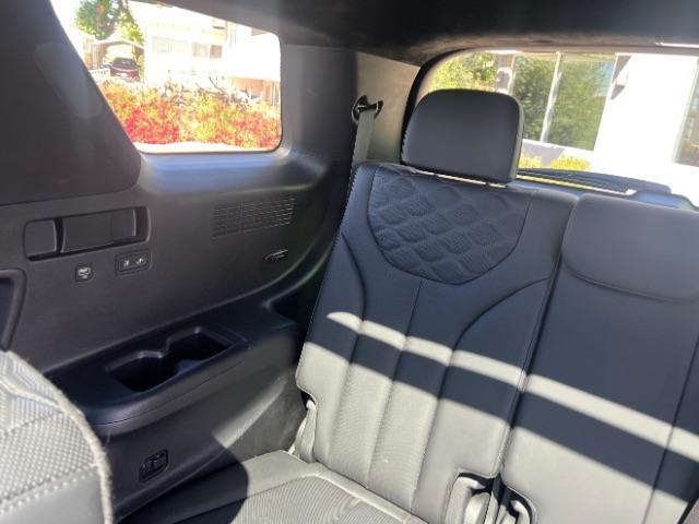2022 Abyss Black Pearl /Black Hyundai Palisade Calligraphy (KM8R7DHE0NU) with an Lambda II 3.8L V-6 gasoline direct injection engine, Automatic transmission, located at 1865 East Red Hills Pkwy, St. George, 84770, (435) 628-0023, 37.120850, -113.543640 - Fully loaded in excellent condition. 1 owner, No accidents We have financing options for all credit types 4 Seasons Auto DL 7932 - Photo#23