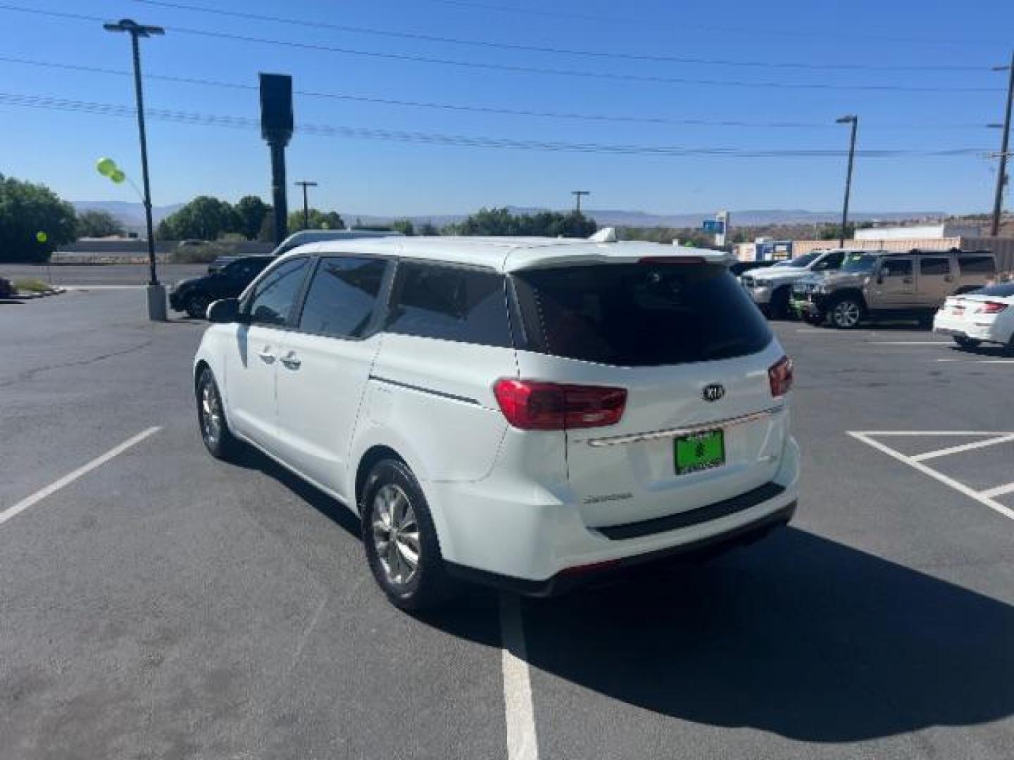2019 Snow White Pearl /Gray Kia Sedona L (KNDMA5C13K6) with an Lambda 3.3L V-6 gasoline direct injection engine, Automatic transmission, located at 940 North Main Street, Cedar City, UT, 84720, (435) 628-0023, 37.692936, -113.061897 - We specialize in helping ALL people get the best financing available. No matter your credit score, good, bad or none we can get you an amazing rate. Had a bankruptcy, divorce, or repossessions? We give you the green light to get your credit back on the road. Low down and affordable payments that fit- Photo#4