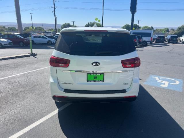2019 Snow White Pearl /Gray Kia Sedona L (KNDMA5C13K6) with an Lambda 3.3L V-6 gasoline direct injection engine, Automatic transmission, located at 1865 East Red Hills Pkwy, St. George, 84770, (435) 628-0023, 37.120850, -113.543640 - We specialize in helping ALL people get the best financing available. No matter your credit score, good, bad or none we can get you an amazing rate. Had a bankruptcy, divorce, or repossessions? We give you the green light to get your credit back on the road. Low down and affordable payments that fit - Photo#5