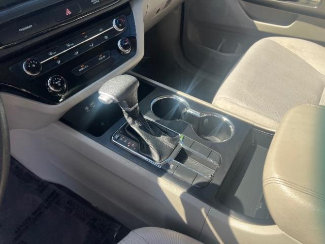 2019 Snow White Pearl /Gray Kia Sedona L (KNDMA5C13K6) with an Lambda 3.3L V-6 gasoline direct injection engine, Automatic transmission, located at 1865 East Red Hills Pkwy, St. George, 84770, (435) 628-0023, 37.120850, -113.543640 - We specialize in helping ALL people get the best financing available. No matter your credit score, good, bad or none we can get you an amazing rate. Had a bankruptcy, divorce, or repossessions? We give you the green light to get your credit back on the road. Low down and affordable payments that fit - Photo#18