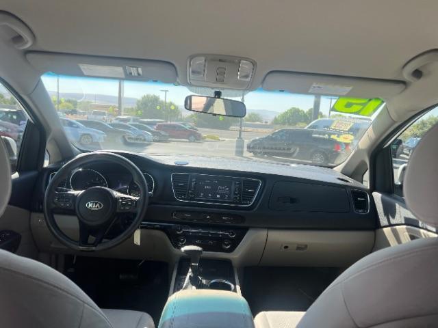 2019 Snow White Pearl /Gray Kia Sedona L (KNDMA5C13K6) with an Lambda 3.3L V-6 gasoline direct injection engine, Automatic transmission, located at 1865 East Red Hills Pkwy, St. George, 84770, (435) 628-0023, 37.120850, -113.543640 - We specialize in helping ALL people get the best financing available. No matter your credit score, good, bad or none we can get you an amazing rate. Had a bankruptcy, divorce, or repossessions? We give you the green light to get your credit back on the road. Low down and affordable payments that fit - Photo#22