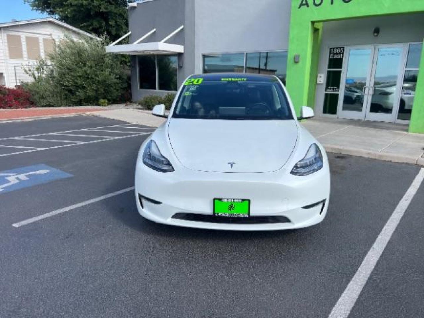 2020 White /Black Tesla Model Y Long Range Dual Motor All-Wheel Drive (5YJYGDEF2LF) with an ELECTRIC engine, Electric transmission, located at 1865 East Red Hills Pkwy, St. George, 84770, (435) 628-0023, 37.120850, -113.543640 - Excellent Tesla Model Y Long Range All Wheel Drive. HW3. Inside and outside in great shape. White exterior and black interior. Tires are in great condition All our Teslas come with charging kit. Battery is healthy. Gets 275 on full charge. Recurrent Battery Health Report 95% 2 Owner, Clean title,- Photo#3