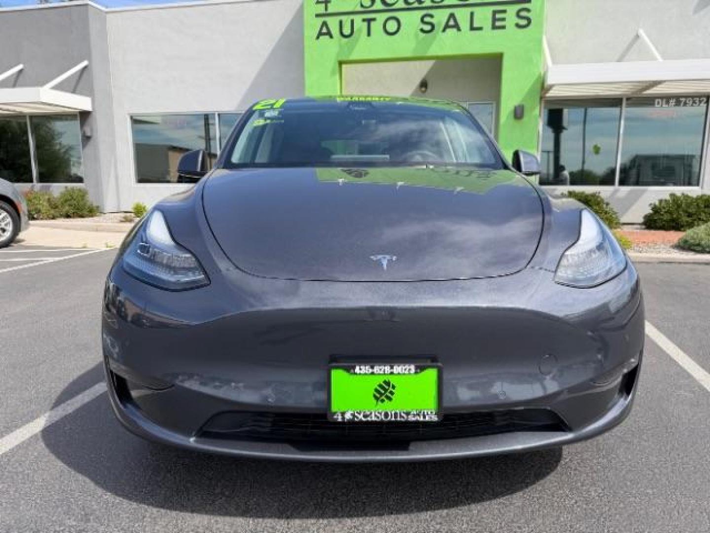 2021 Midnight Silver Metallic /Black Tesla Model Y Long Range Dual Motor All-Wheel Drive (5YJYGDEE1MF) with an ELECTRIC engine, Electric transmission, located at 1865 East Red Hills Pkwy, St. George, 84770, (435) 628-0023, 37.120850, -113.543640 - Excellent Tesla Model Y Long Range All Wheel Drive. HW3. Acceleration Boost PAID FOR ($2k upgrade). Excellent condition. Tires are in great condition All our Teslas come with charging kit. Battery is healthy. Gets 285 on full charge. Recurrent Battery Health Report 95% Clean title, 1 Owner no a- Photo#6