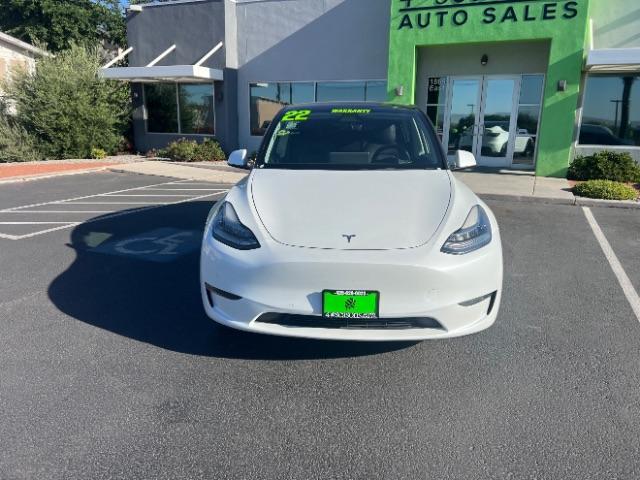 2022 Pearl White Multi-Coat /Black Tesla Model Y Long Range Dual Motor All-Wheel Drive (7SAYGDEE5NF) with an ELECTRIC engine, Electric transmission, located at 1865 East Red Hills Pkwy, St. George, 84770, (435) 628-0023, 37.120850, -113.543640 - Excellent Tesla Model Y Long Range All Wheel Drive. HW3. In great condition for the miles. Most affordable model Y you'll find. Act now! All our Teslas come with mobile charging kit. Battery is healthy. Gets 265 on full charge. Clean title, 1 Owner Recurrent Battery Report 95% Still has remaini - Photo#3