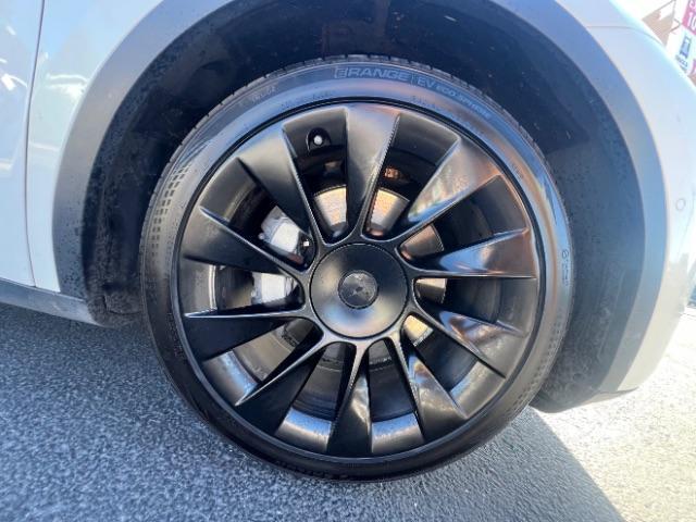 2022 Pearl White Multi-Coat /Black Tesla Model Y Long Range Dual Motor All-Wheel Drive (7SAYGDEE5NF) with an ELECTRIC engine, Electric transmission, located at 1865 East Red Hills Pkwy, St. George, 84770, (435) 628-0023, 37.120850, -113.543640 - Excellent Tesla Model Y Long Range All Wheel Drive. HW3. In great condition for the miles. Most affordable model Y you'll find. Act now! All our Teslas come with mobile charging kit. Battery is healthy. Gets 265 on full charge. Clean title, 1 Owner Recurrent Battery Report 95% Still has remaini - Photo#11