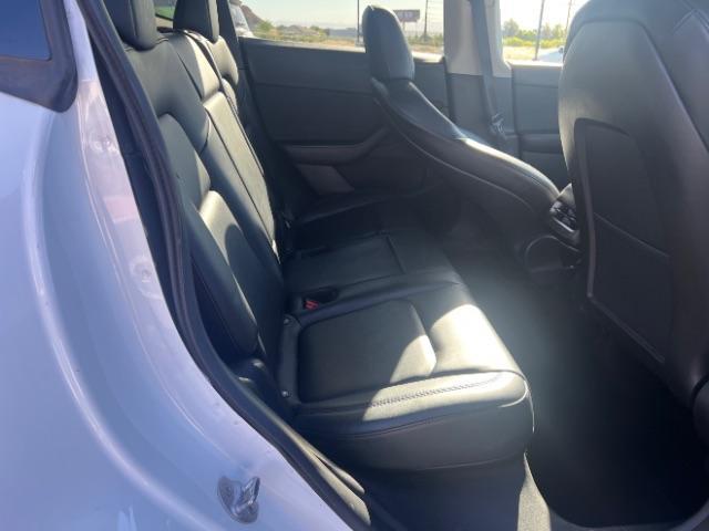 2022 Pearl White Multi-Coat /Black Tesla Model Y Long Range Dual Motor All-Wheel Drive (7SAYGDEE5NF) with an ELECTRIC engine, Electric transmission, located at 1865 East Red Hills Pkwy, St. George, 84770, (435) 628-0023, 37.120850, -113.543640 - Excellent Tesla Model Y Long Range All Wheel Drive. HW3. In great condition for the miles. Most affordable model Y you'll find. Act now! All our Teslas come with mobile charging kit. Battery is healthy. Gets 265 on full charge. Clean title, 1 Owner Recurrent Battery Report 95% Still has remaini - Photo#26