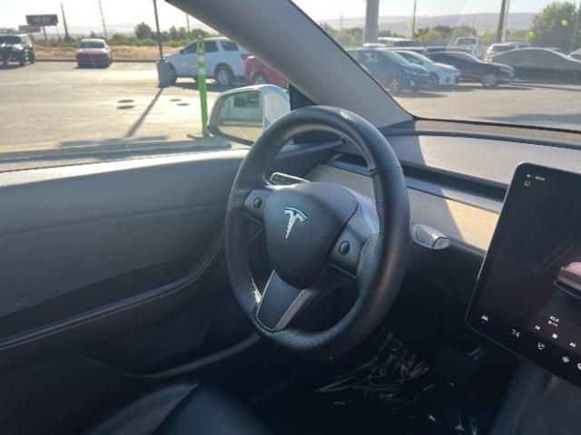 2022 Pearl White Multi-Coat /Black Tesla Model Y Long Range Dual Motor All-Wheel Drive (7SAYGDEE5NF) with an ELECTRIC engine, Electric transmission, located at 1865 East Red Hills Pkwy, St. George, 84770, (435) 628-0023, 37.120850, -113.543640 - Excellent Tesla Model Y Long Range All Wheel Drive. HW3. In great condition for the miles. Most affordable model Y you'll find. Act now! All our Teslas come with mobile charging kit. Battery is healthy. Gets 265 on full charge. Clean title, 1 Owner Recurrent Battery Report 95% Still has remaini - Photo#29