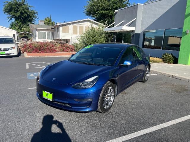 2022 Deep Blue Metallic /Black Tesla Model 3 Long Range Dual Motor All-Wheel Drive (5YJ3E1EB2NF) with an ELECTRIC engine, Electric transmission, located at 1865 East Red Hills Pkwy, St. George, 84770, (435) 628-0023, 37.120850, -113.543640 - Excellent Tesla Model 3 Long Range All Wheel Drive. HW3. in excellent condition. Tires are in great shape All our Teslas come with mobile charging kit. Battery is healthy. Gets 295 on full charge. Recurrent Battery Health Report 92% 2 owner Clean title, no accidents Still has remaining 120k mil - Photo#4