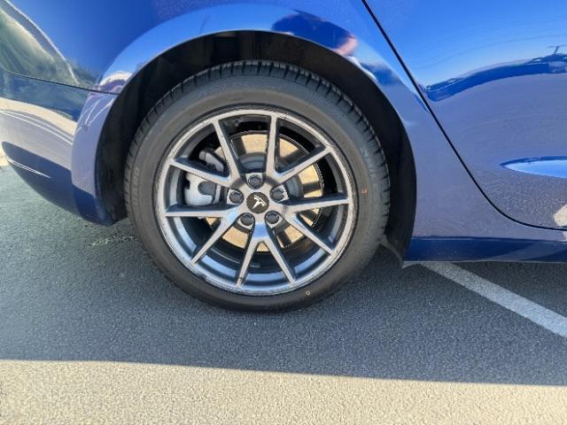 2022 Deep Blue Metallic /Black Tesla Model 3 Long Range Dual Motor All-Wheel Drive (5YJ3E1EB2NF) with an ELECTRIC engine, Electric transmission, located at 1865 East Red Hills Pkwy, St. George, 84770, (435) 628-0023, 37.120850, -113.543640 - Excellent Tesla Model 3 Long Range All Wheel Drive. HW3. in excellent condition. Tires are in great shape All our Teslas come with mobile charging kit. Battery is healthy. Gets 295 on full charge. Recurrent Battery Health Report 92% 2 owner Clean title, no accidents Still has remaining 120k mil - Photo#41