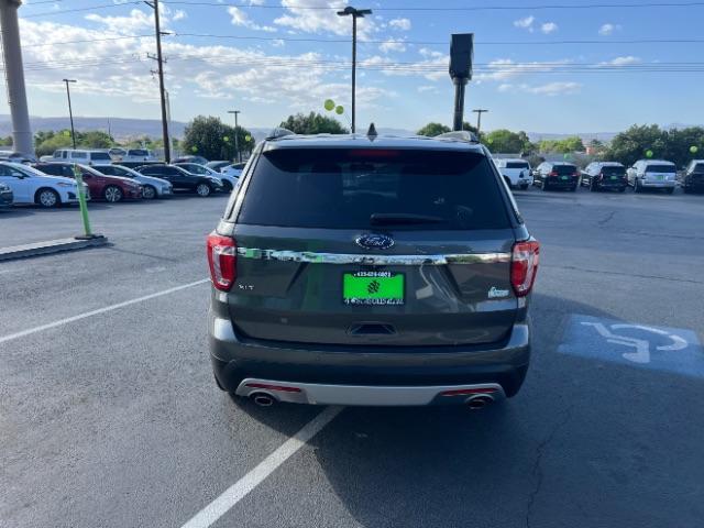 2017 Smoked Quartz Metallic Tinted Clearcoat /Ebony Black Ford Explorer XLT (1FM5K7D80HG) with an EcoBoost 2.3L I-4 gasoline direct injection engine, Automatic transmission, located at 940 North Main Street, Cedar City, UT, 84720, (435) 628-0023, 37.692936, -113.061897 - We specialize in helping ALL people get the best financing available. No matter your credit score, good, bad or none we can get you an amazing rate. Had a bankruptcy, divorce, or repossessions? We give you the green light to get your credit back on the road. Low down and affordable payments that fit - Photo#5
