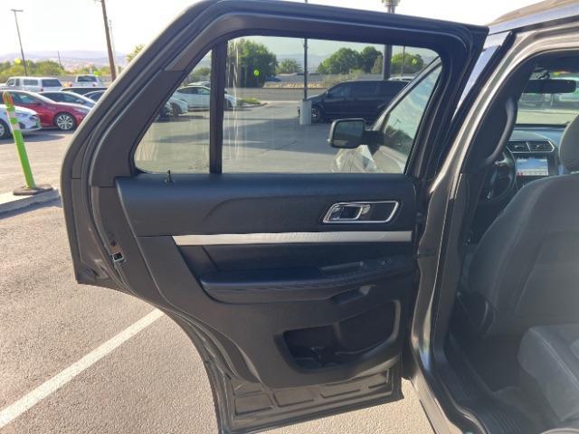 2017 Smoked Quartz Metallic Tinted Clearcoat /Ebony Black Ford Explorer XLT (1FM5K7D80HG) with an EcoBoost 2.3L I-4 gasoline direct injection engine, Automatic transmission, located at 940 North Main Street, Cedar City, UT, 84720, (435) 628-0023, 37.692936, -113.061897 - We specialize in helping ALL people get the best financing available. No matter your credit score, good, bad or none we can get you an amazing rate. Had a bankruptcy, divorce, or repossessions? We give you the green light to get your credit back on the road. Low down and affordable payments that fit - Photo#20