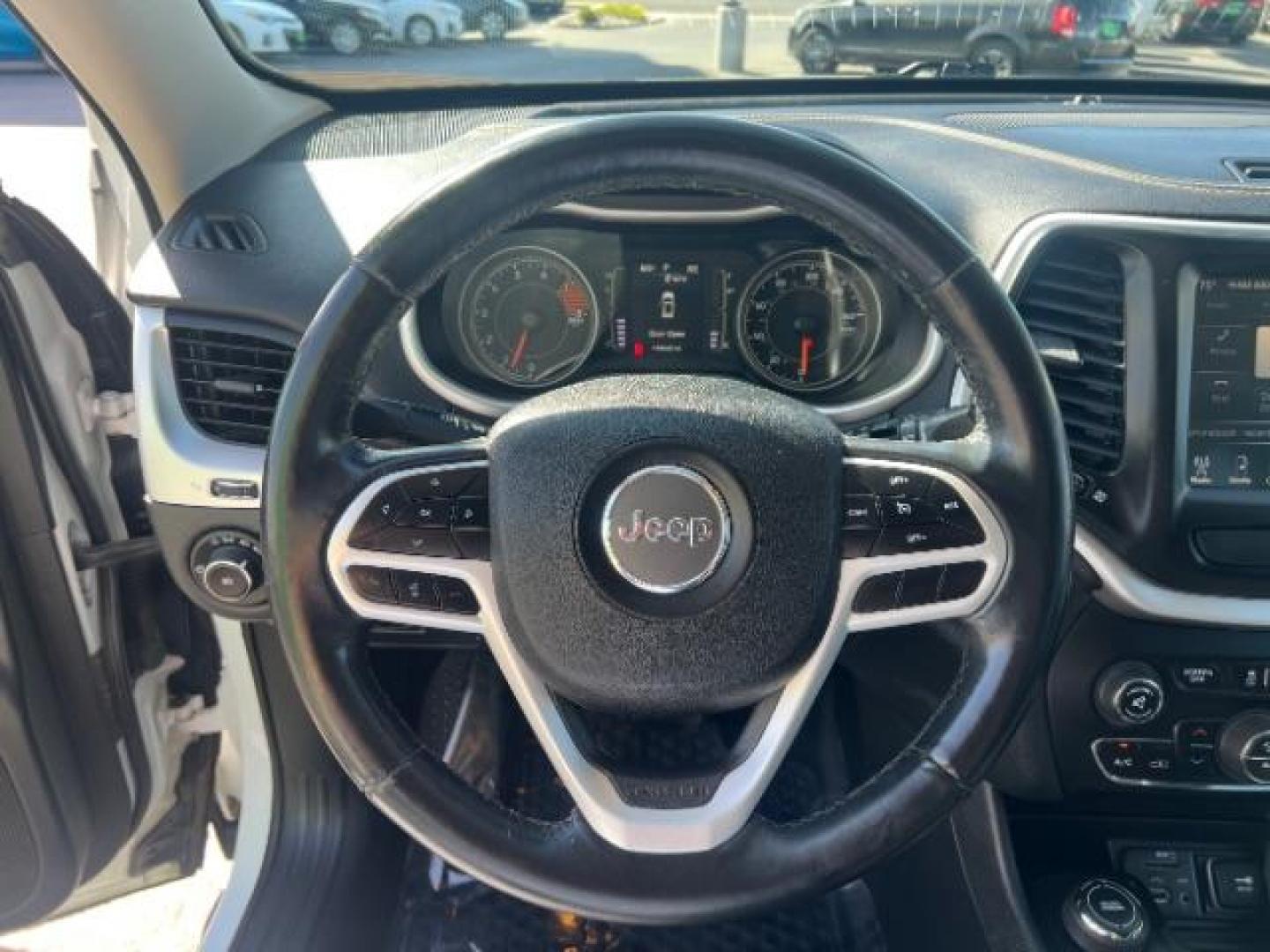 2018 Bright White Clearcoat /Black Jeep Cherokee Latitude Plus 4x4 (1C4PJMLX5JD) with an Pentastar 3.2L V-6 DOHC engine, Automatic transmission, located at 1865 East Red Hills Pkwy, St. George, 84770, (435) 628-0023, 37.120850, -113.543640 - We specialize in helping ALL people get the best financing available. No matter your credit score, good, bad or none we can get you an amazing rate. Had a bankruptcy, divorce, or repossessions? We give you the green light to get your credit back on the road. Low down and affordable payments that fit - Photo#15