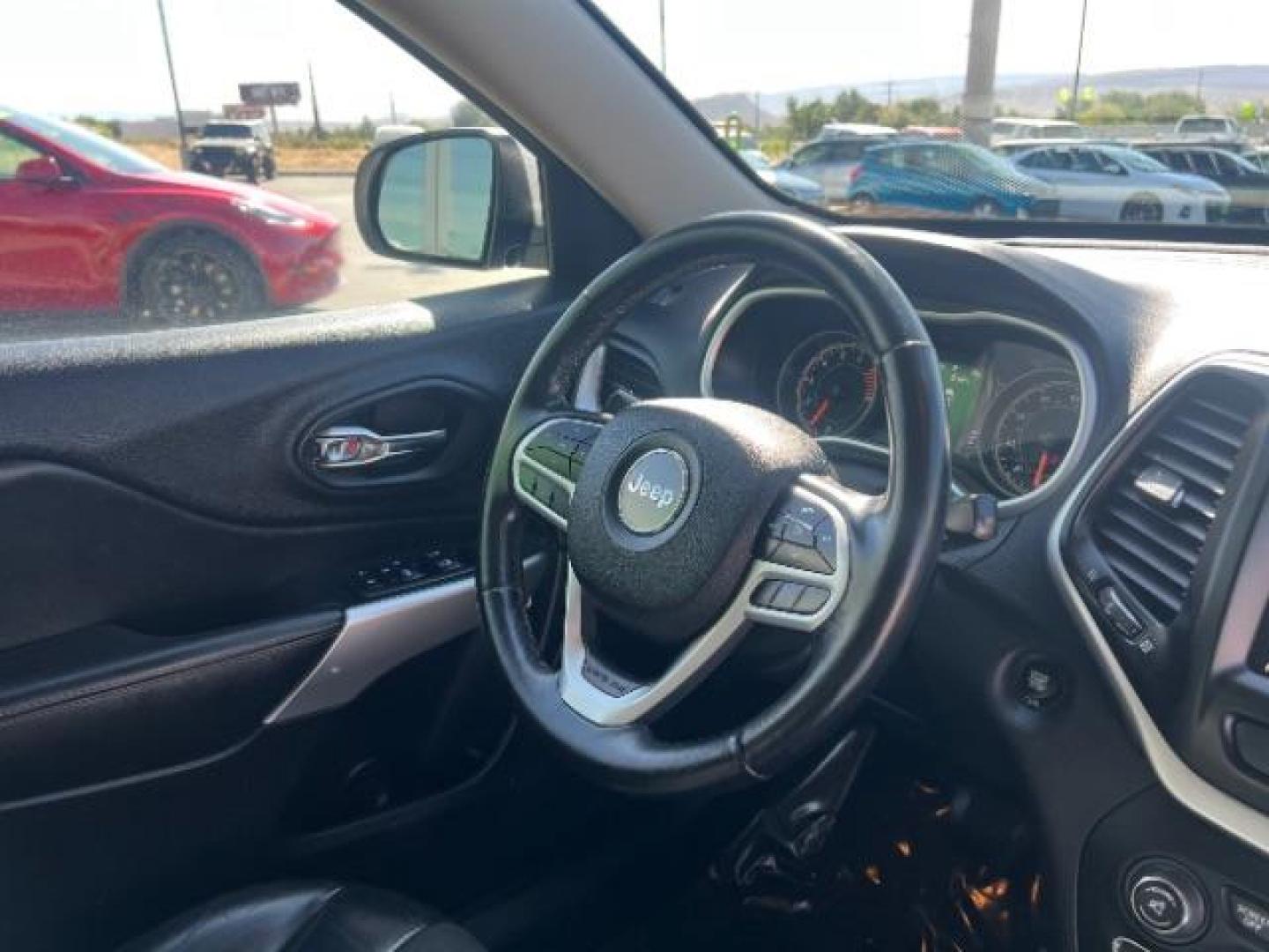 2018 Bright White Clearcoat /Black Jeep Cherokee Latitude Plus 4x4 (1C4PJMLX5JD) with an Pentastar 3.2L V-6 DOHC engine, Automatic transmission, located at 1865 East Red Hills Pkwy, St. George, 84770, (435) 628-0023, 37.120850, -113.543640 - We specialize in helping ALL people get the best financing available. No matter your credit score, good, bad or none we can get you an amazing rate. Had a bankruptcy, divorce, or repossessions? We give you the green light to get your credit back on the road. Low down and affordable payments that fit - Photo#30