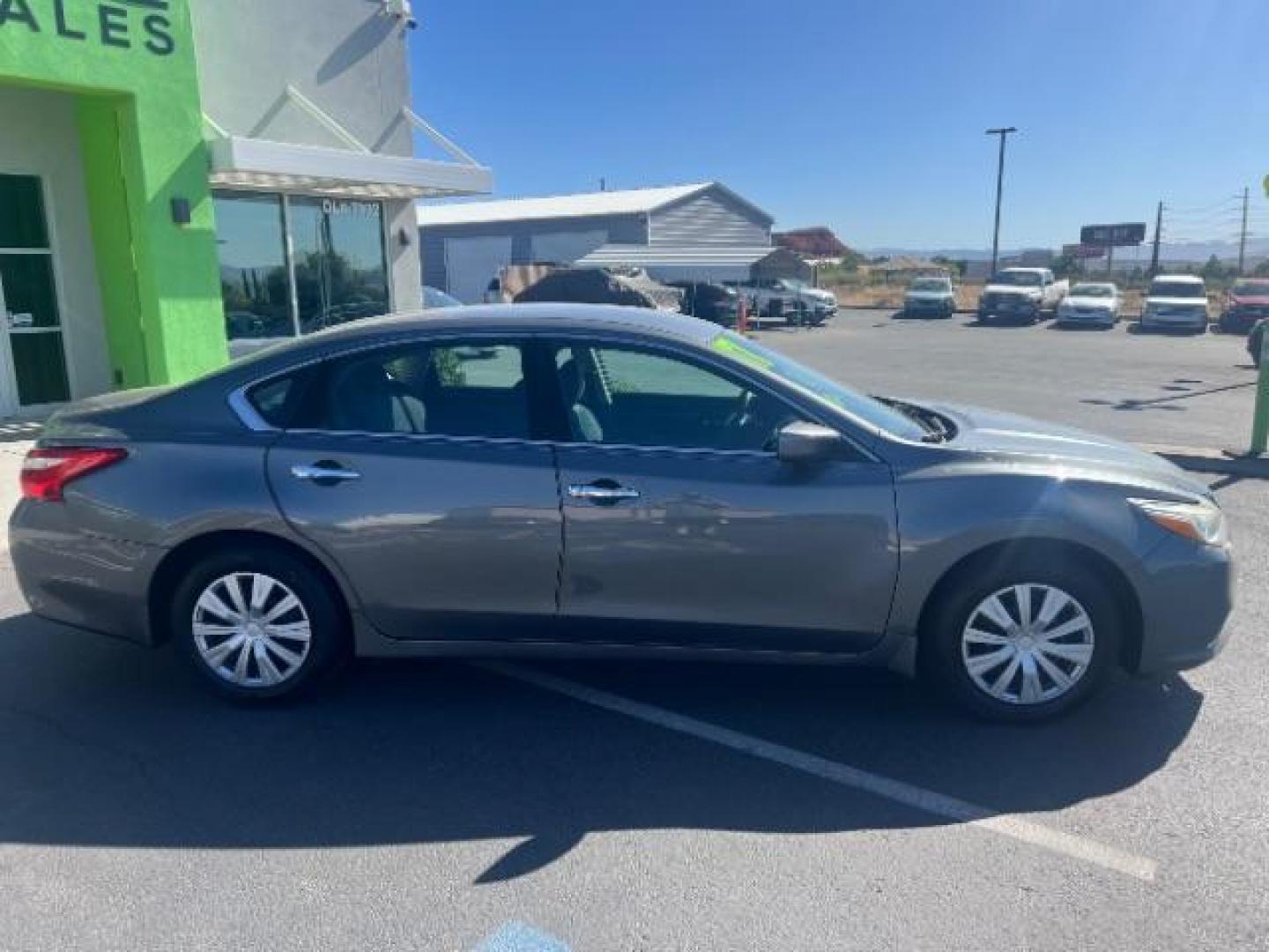 2017 Gun Metallic /Charcoal Nissan Altima 2.5 S (1N4AL3AP3HC) with an 2.5L I-4 DOHC engine, Automatic transmission, located at 940 North Main Street, Cedar City, UT, 84720, (435) 628-0023, 37.692936, -113.061897 - We specialize in helping ALL people get the best financing available. No matter your credit score, good, bad or none we can get you an amazing rate. Had a bankruptcy, divorce, or repossessions? We give you the green light to get your credit back on the road. Low down and affordable payments that fit- Photo#7