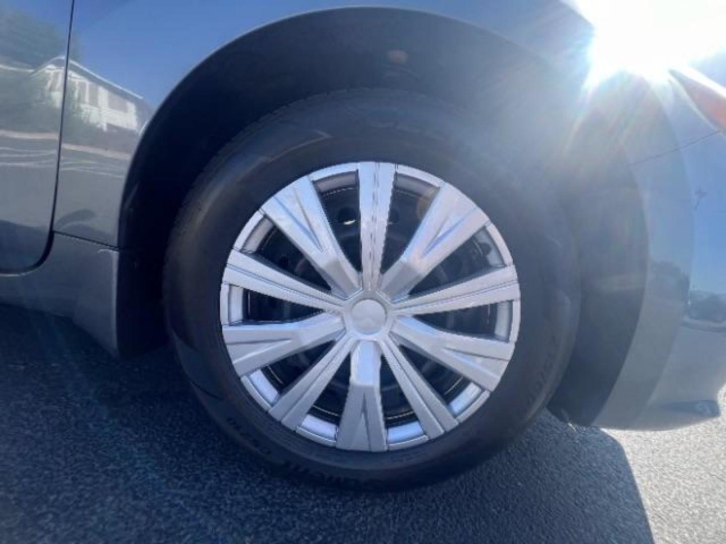 2017 Gun Metallic /Charcoal Nissan Altima 2.5 S (1N4AL3AP3HC) with an 2.5L I-4 DOHC engine, Automatic transmission, located at 940 North Main Street, Cedar City, UT, 84720, (435) 628-0023, 37.692936, -113.061897 - We specialize in helping ALL people get the best financing available. No matter your credit score, good, bad or none we can get you an amazing rate. Had a bankruptcy, divorce, or repossessions? We give you the green light to get your credit back on the road. Low down and affordable payments that fit- Photo#8
