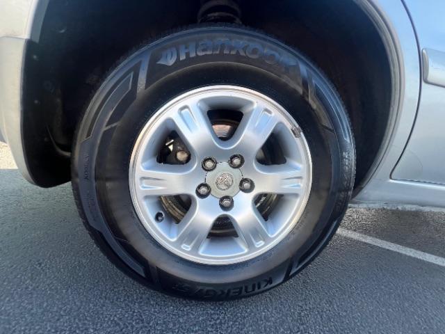 2002 Millennium Silver Metallic /Ivory Toyota Highlander V6 | Limited V6 (JTEGF21A820) with an 3L V-6 DOHC engine, Automatic transmission, located at 1865 East Red Hills Pkwy, St. George, 84770, (435) 628-0023, 37.120850, -113.543640 - We specialize in helping ALL people get the best financing available. No matter your credit score, good, bad or none we can get you an amazing rate. Had a bankruptcy, divorce, or repossessions? We give you the green light to get your credit back on the road. Low down and affordable payments that fit - Photo#9