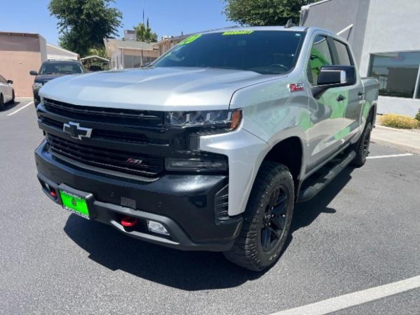 2020 Satin Steel Metallic /Jet Black Chevrolet Silverado 1500 4WD Crew Cab Short Bed LT Trail Boss (1GCPYFED2LZ) , Automatic transmission, located at 1865 East Red Hills Pkwy, St. George, 84770, (435) 628-0023, 37.120850, -113.543640 - We specialize in helping ALL people get the best financing available. No matter your credit score, good, bad or none we can get you an amazing rate. Had a bankruptcy, divorce, or repossessions? We give you the green light to get your credit back on the road. Low down and affordable payments that fit- Photo#2