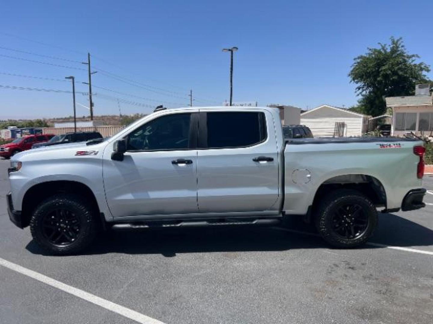 2020 Satin Steel Metallic /Jet Black Chevrolet Silverado 1500 4WD Crew Cab Short Bed LT Trail Boss (1GCPYFED2LZ) , Automatic transmission, located at 1865 East Red Hills Pkwy, St. George, 84770, (435) 628-0023, 37.120850, -113.543640 - We specialize in helping ALL people get the best financing available. No matter your credit score, good, bad or none we can get you an amazing rate. Had a bankruptcy, divorce, or repossessions? We give you the green light to get your credit back on the road. Low down and affordable payments that fit- Photo#3