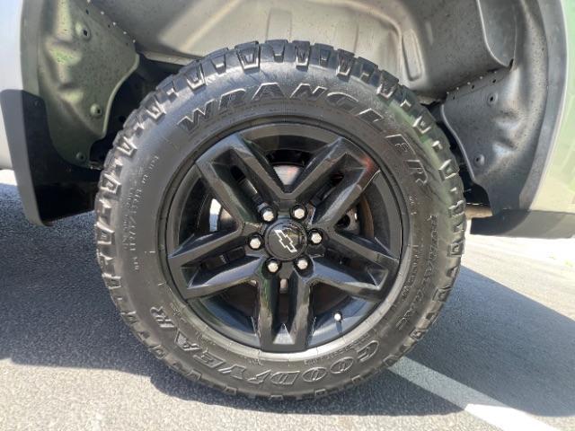 2020 Satin Steel Metallic /Jet Black Chevrolet Silverado 1500 4WD Crew Cab Short Bed LT Trail Boss (1GCPYFED2LZ) , Automatic transmission, located at 1865 East Red Hills Pkwy, St. George, 84770, (435) 628-0023, 37.120850, -113.543640 - We specialize in helping ALL people get the best financing available. No matter your credit score, good, bad or none we can get you an amazing rate. Had a bankruptcy, divorce, or repossessions? We give you the green light to get your credit back on the road. Low down and affordable payments that fit- Photo#11