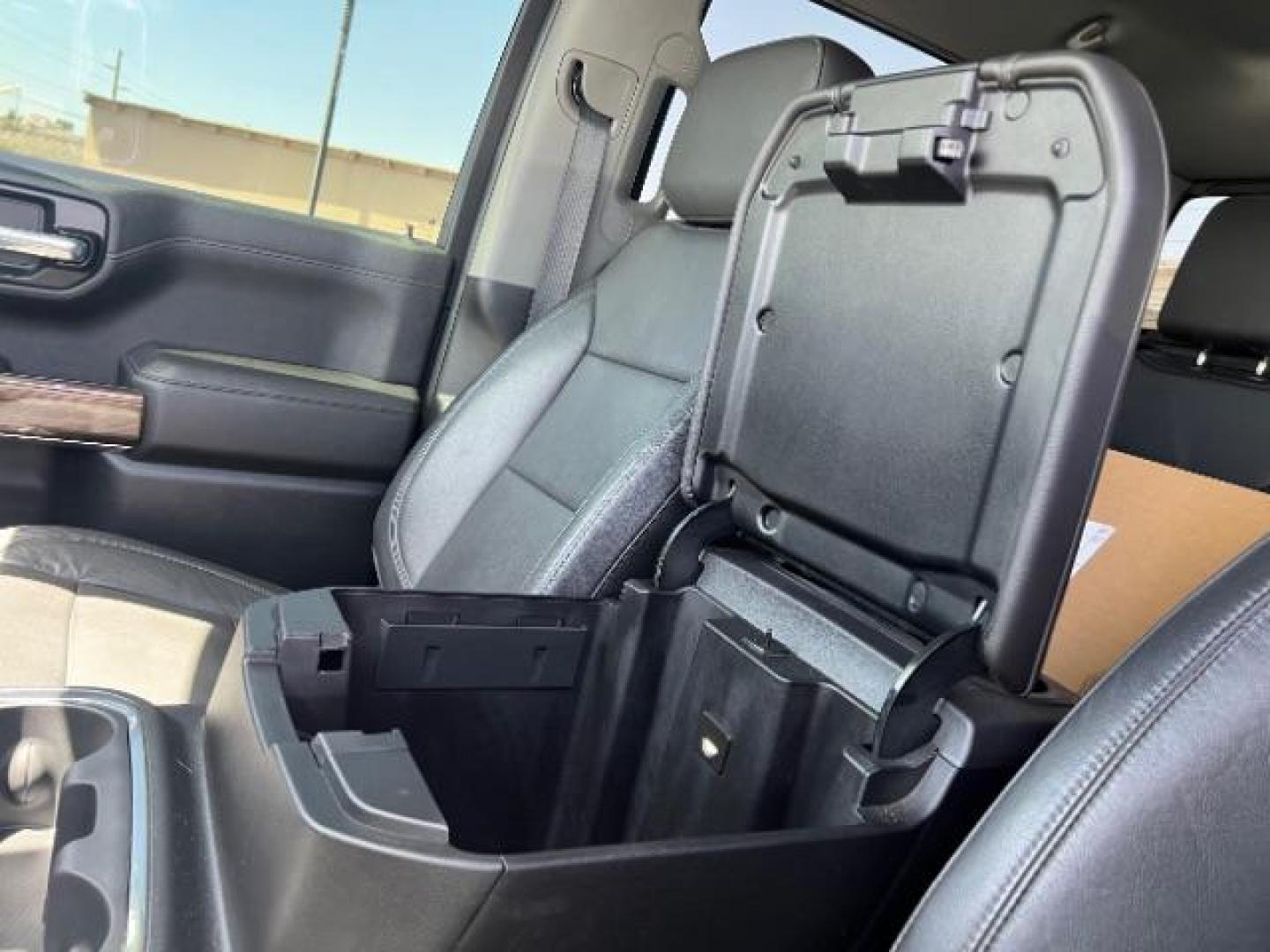 2020 Satin Steel Metallic /Jet Black Chevrolet Silverado 1500 4WD Crew Cab Short Bed LT Trail Boss (1GCPYFED2LZ) , Automatic transmission, located at 1865 East Red Hills Pkwy, St. George, 84770, (435) 628-0023, 37.120850, -113.543640 - We specialize in helping ALL people get the best financing available. No matter your credit score, good, bad or none we can get you an amazing rate. Had a bankruptcy, divorce, or repossessions? We give you the green light to get your credit back on the road. Low down and affordable payments that fit- Photo#19