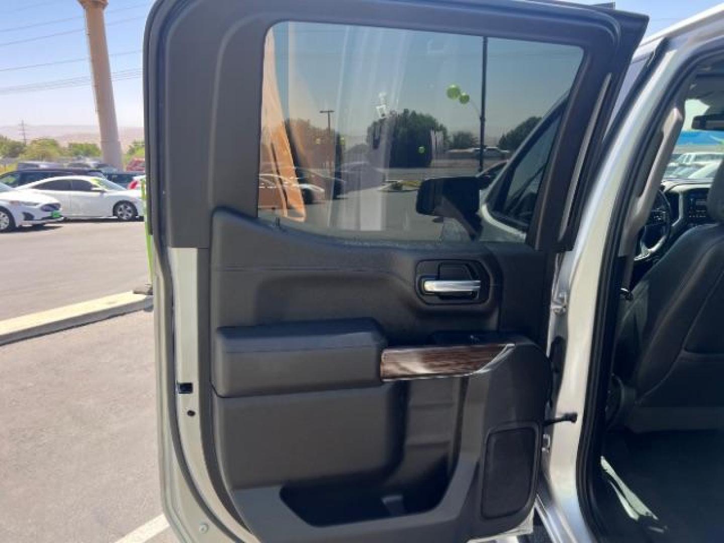 2020 Satin Steel Metallic /Jet Black Chevrolet Silverado 1500 4WD Crew Cab Short Bed LT Trail Boss (1GCPYFED2LZ) , Automatic transmission, located at 1865 East Red Hills Pkwy, St. George, 84770, (435) 628-0023, 37.120850, -113.543640 - We specialize in helping ALL people get the best financing available. No matter your credit score, good, bad or none we can get you an amazing rate. Had a bankruptcy, divorce, or repossessions? We give you the green light to get your credit back on the road. Low down and affordable payments that fit- Photo#20