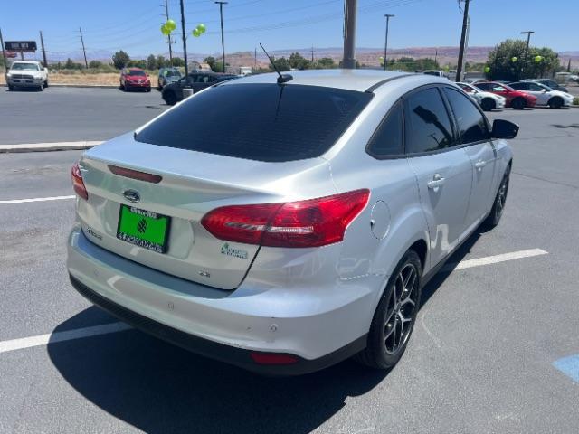 2018 Ingot Silver Metallic /Charcoal Black Ford Focus SEL (1FADP3H20JL) with an 2L I-4 gasoline direct injection engine, Automatic transmission, located at 940 North Main Street, Cedar City, UT, 84720, (435) 628-0023, 37.692936, -113.061897 - We specialize in helping ALL people get the best financing available. No matter your credit score, good, bad or none we can get you an amazing rate. Had a bankruptcy, divorce, or repossessions? We give you the green light to get your credit back on the road. Low down and affordable payments that fit - Photo#6