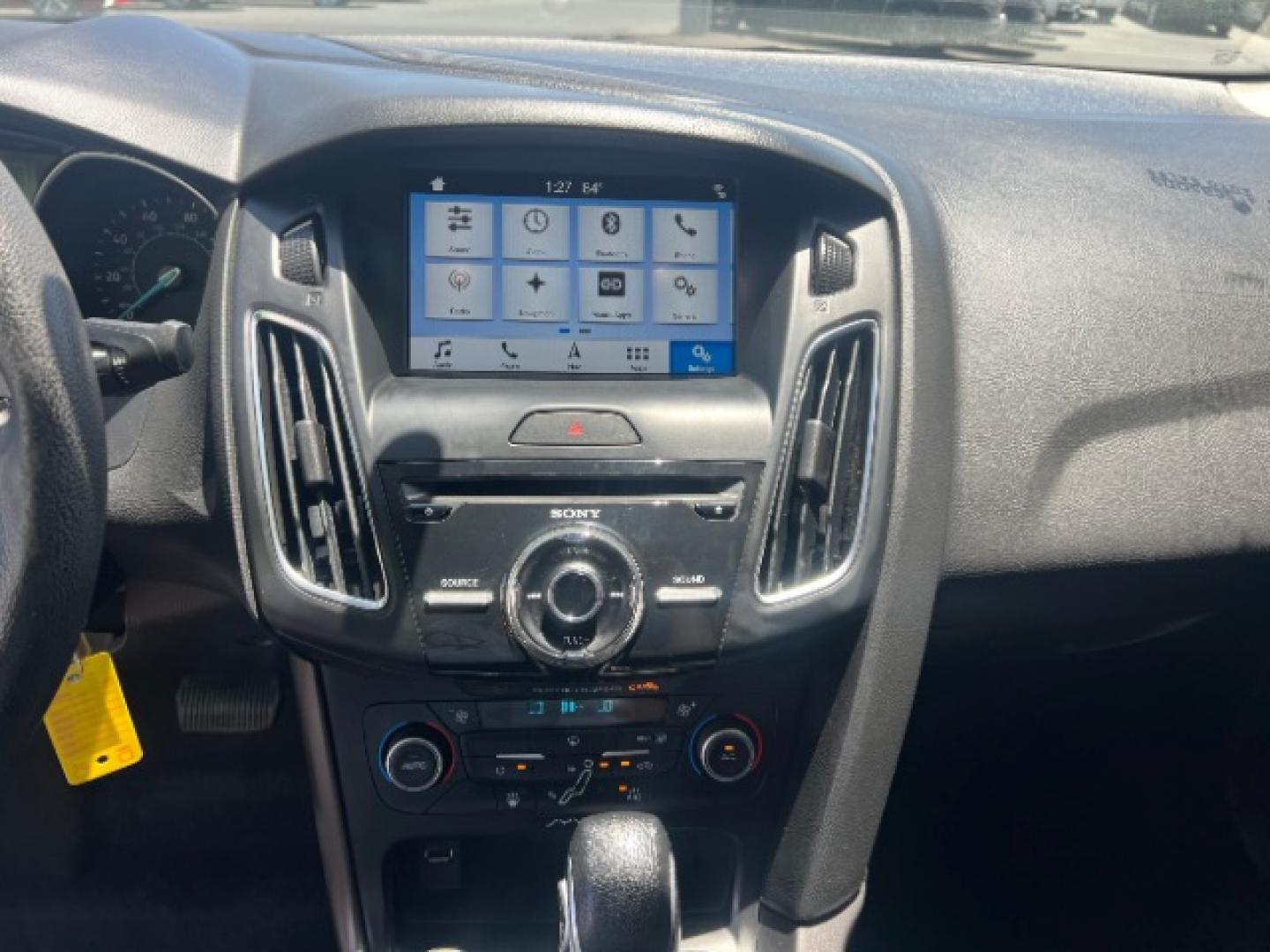 2018 Ingot Silver Metallic /Charcoal Black Ford Focus SEL (1FADP3H20JL) with an 2L I-4 gasoline direct injection engine, Automatic transmission, located at 940 North Main Street, Cedar City, UT, 84720, (435) 628-0023, 37.692936, -113.061897 - We specialize in helping ALL people get the best financing available. No matter your credit score, good, bad or none we can get you an amazing rate. Had a bankruptcy, divorce, or repossessions? We give you the green light to get your credit back on the road. Low down and affordable payments that fit- Photo#17