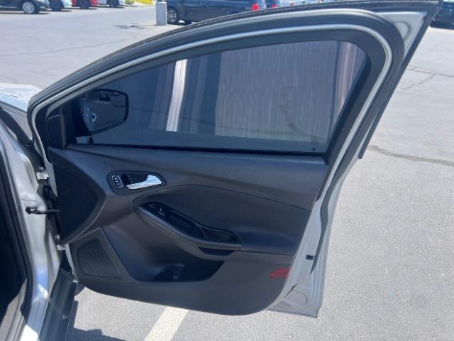2018 Ingot Silver Metallic /Charcoal Black Ford Focus SEL (1FADP3H20JL) with an 2L I-4 gasoline direct injection engine, Automatic transmission, located at 940 North Main Street, Cedar City, UT, 84720, (435) 628-0023, 37.692936, -113.061897 - We specialize in helping ALL people get the best financing available. No matter your credit score, good, bad or none we can get you an amazing rate. Had a bankruptcy, divorce, or repossessions? We give you the green light to get your credit back on the road. Low down and affordable payments that fit - Photo#26