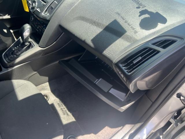2018 Ingot Silver Metallic /Charcoal Black Ford Focus SEL (1FADP3H20JL) with an 2L I-4 gasoline direct injection engine, Automatic transmission, located at 940 North Main Street, Cedar City, UT, 84720, (435) 628-0023, 37.692936, -113.061897 - We specialize in helping ALL people get the best financing available. No matter your credit score, good, bad or none we can get you an amazing rate. Had a bankruptcy, divorce, or repossessions? We give you the green light to get your credit back on the road. Low down and affordable payments that fit - Photo#28
