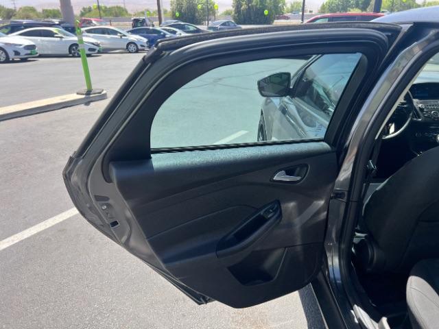 2016 Magnetic /Charcoal Black Ford Focus SE (1FADP3F28GL) , Automatic transmission, located at 1865 East Red Hills Pkwy, St. George, 84770, (435) 628-0023, 37.120850, -113.543640 - We specialize in helping ALL people get the best financing available. No matter your credit score, good, bad or none we can get you an amazing rate. Had a bankruptcy, divorce, or repossessions? We give you the green light to get your credit back on the road. Low down and affordable payments that fit- Photo#20