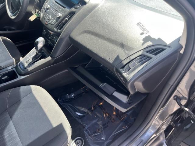 2016 Magnetic /Charcoal Black Ford Focus SE (1FADP3F28GL) , Automatic transmission, located at 1865 East Red Hills Pkwy, St. George, 84770, (435) 628-0023, 37.120850, -113.543640 - We specialize in helping ALL people get the best financing available. No matter your credit score, good, bad or none we can get you an amazing rate. Had a bankruptcy, divorce, or repossessions? We give you the green light to get your credit back on the road. Low down and affordable payments that fit- Photo#28