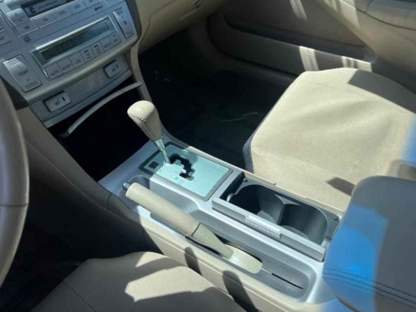 2004 Arctic Frost Pearl /Ivory Toyota Camry Solara SE V6 | SE Sport V6 | SLE V6 (4T1CA30P14U) with an 3.3L V-6 DOHC engine, Automatic transmission, located at 1865 East Red Hills Pkwy, St. George, 84770, (435) 628-0023, 37.120850, -113.543640 - We specialize in helping ALL people get the best financing available. No matter your credit score, good, bad or none we can get you an amazing rate. Had a bankruptcy, divorce, or repossessions? We give you the green light to get your credit back on the road. Low down and affordable payments that fit- Photo#18