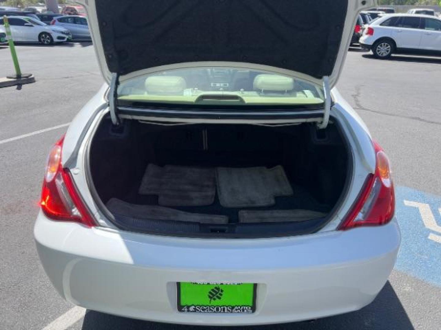 2004 Arctic Frost Pearl /Ivory Toyota Camry Solara SE V6 | SE Sport V6 | SLE V6 (4T1CA30P14U) with an 3.3L V-6 DOHC engine, Automatic transmission, located at 1865 East Red Hills Pkwy, St. George, 84770, (435) 628-0023, 37.120850, -113.543640 - We specialize in helping ALL people get the best financing available. No matter your credit score, good, bad or none we can get you an amazing rate. Had a bankruptcy, divorce, or repossessions? We give you the green light to get your credit back on the road. Low down and affordable payments that fit- Photo#21