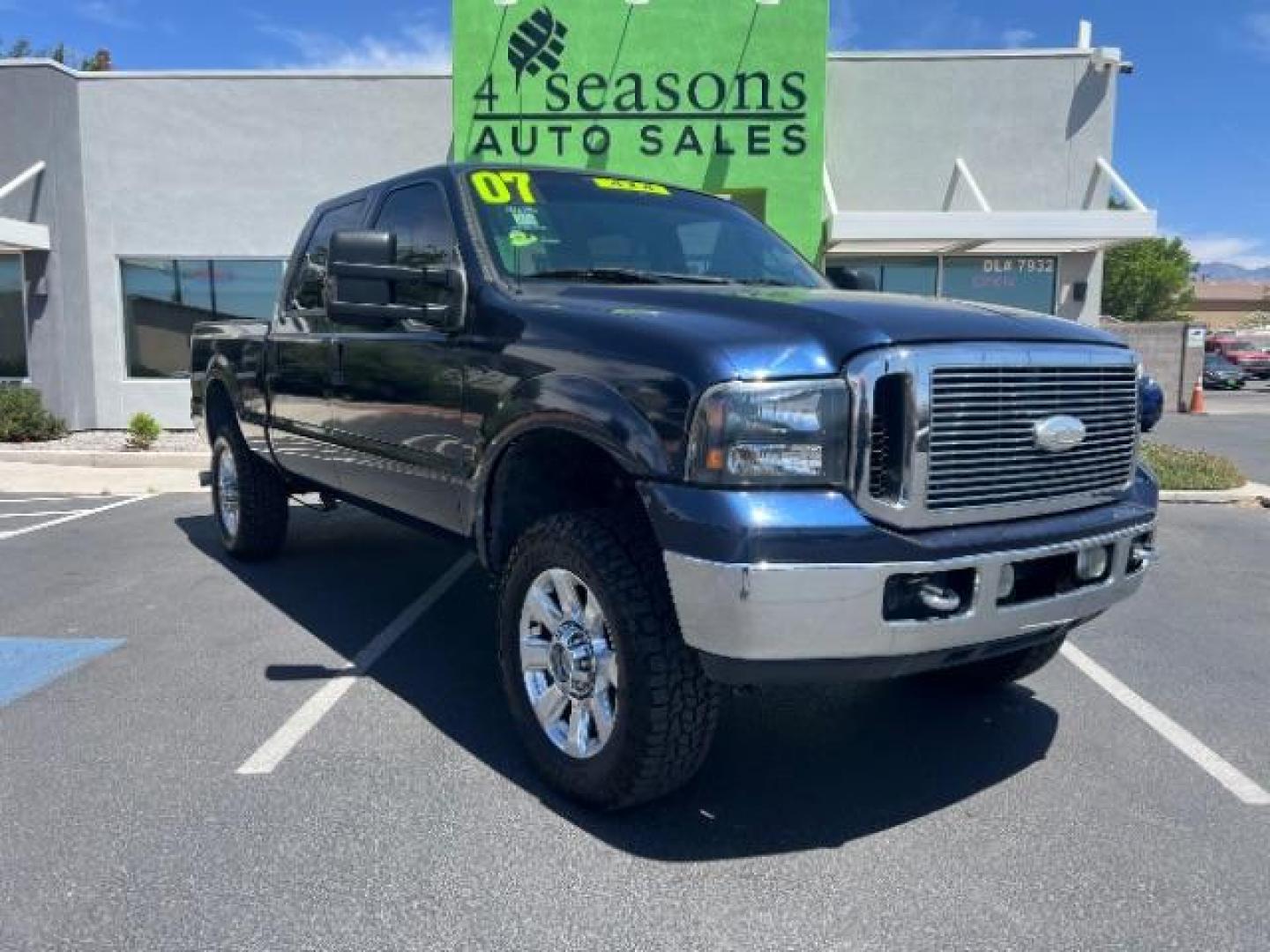 2007 True Blue Clearcoat Metallic /Medium Flint Ford F-350 XL | XLT | LARIAT (1FTWW31P77E) with an Powerstroke 6L V-8 diesel direct injection engine, Automatic transmission, located at 1865 East Red Hills Pkwy, St. George, 84770, (435) 628-0023, 37.120850, -113.543640- Photo#0