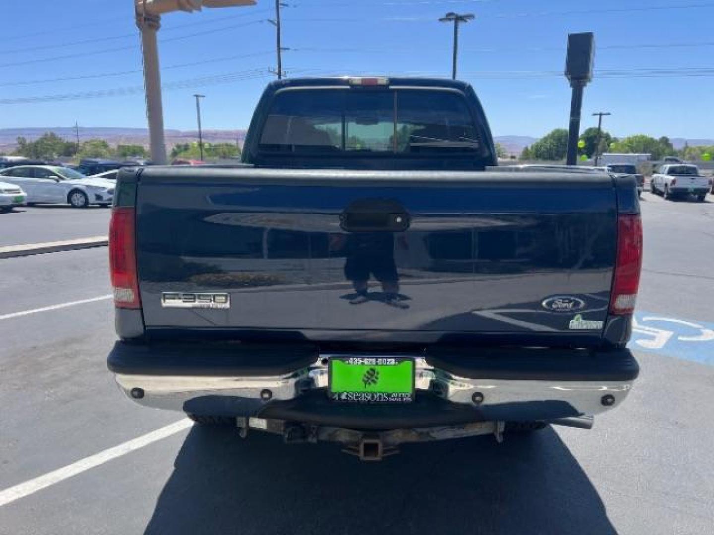 2007 True Blue Clearcoat Metallic /Medium Flint Ford F-350 XL | XLT | LARIAT (1FTWW31P77E) with an Powerstroke 6L V-8 diesel direct injection engine, Automatic transmission, located at 1865 East Red Hills Pkwy, St. George, 84770, (435) 628-0023, 37.120850, -113.543640- Photo#5