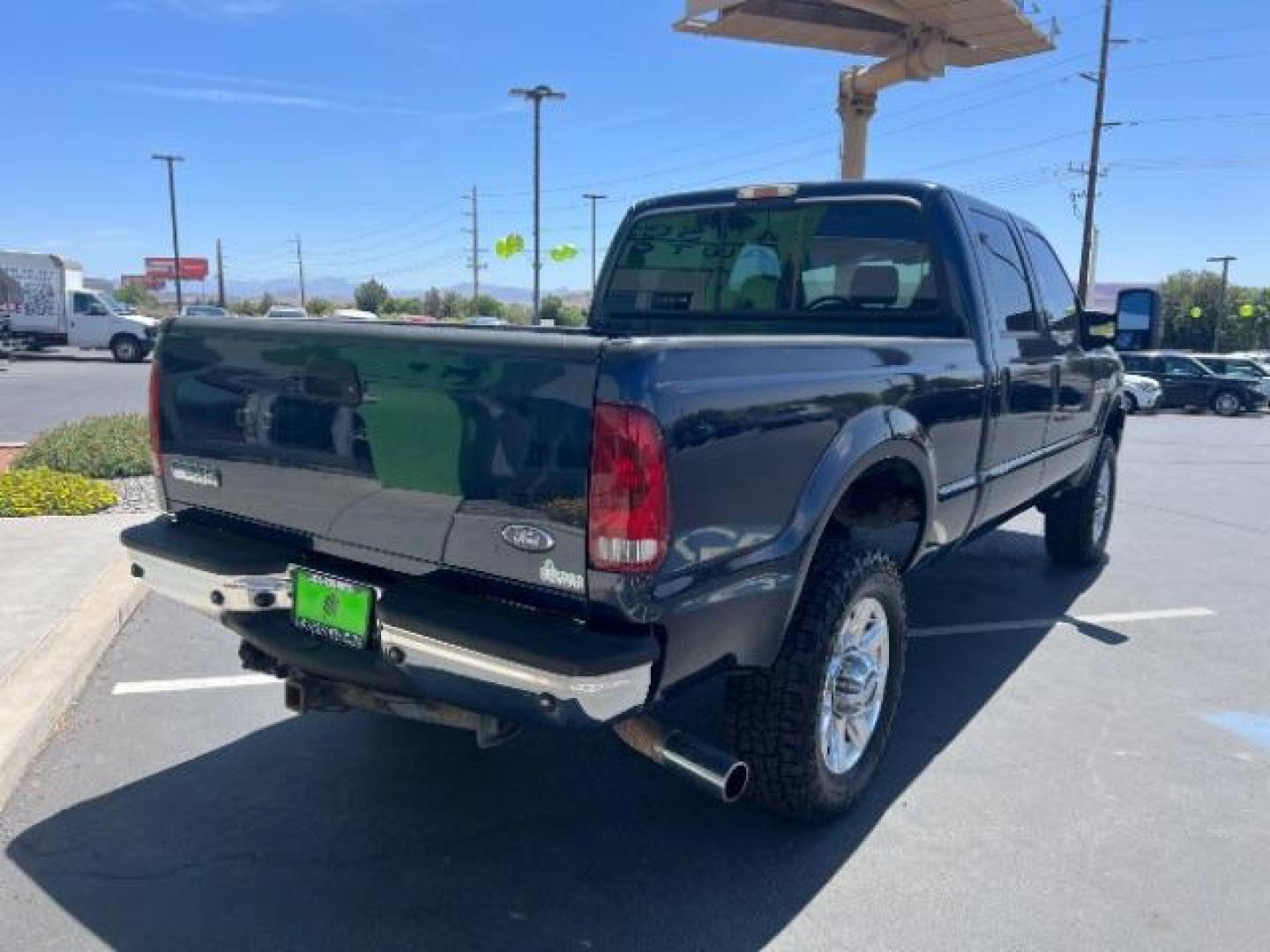 2007 True Blue Clearcoat Metallic /Medium Flint Ford F-350 XL | XLT | LARIAT (1FTWW31P77E) with an Powerstroke 6L V-8 diesel direct injection engine, Automatic transmission, located at 1865 East Red Hills Pkwy, St. George, 84770, (435) 628-0023, 37.120850, -113.543640- Photo#6