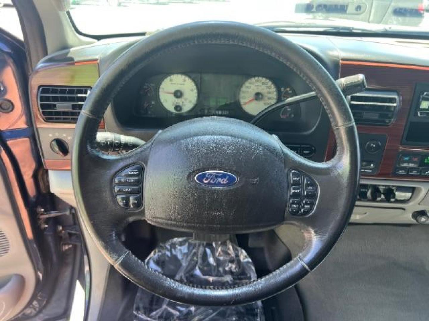 2007 True Blue Clearcoat Metallic /Medium Flint Ford F-350 XL | XLT | LARIAT (1FTWW31P77E) with an Powerstroke 6L V-8 diesel direct injection engine, Automatic transmission, located at 1865 East Red Hills Pkwy, St. George, 84770, (435) 628-0023, 37.120850, -113.543640- Photo#15