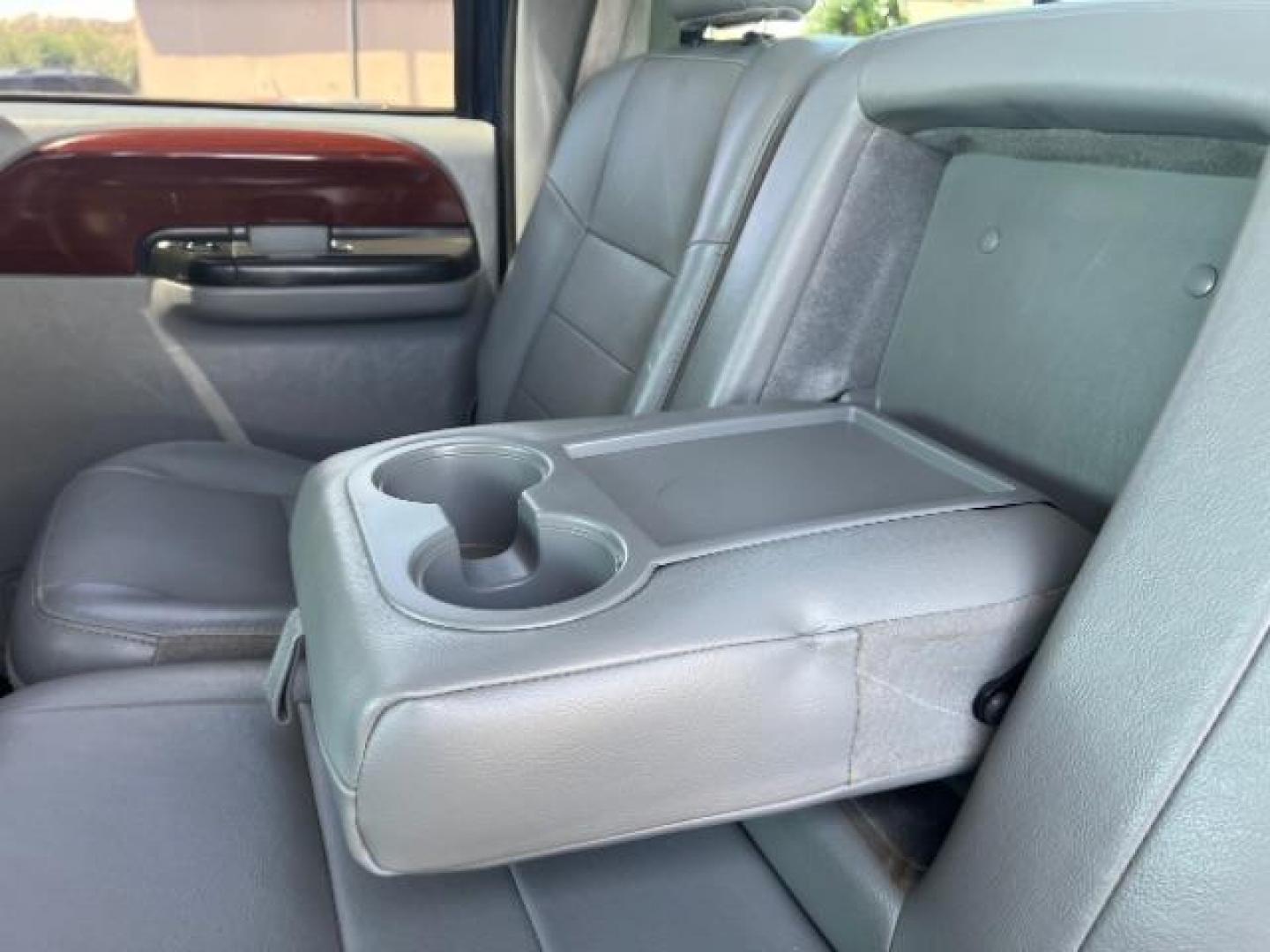 2007 True Blue Clearcoat Metallic /Medium Flint Ford F-350 XL | XLT | LARIAT (1FTWW31P77E) with an Powerstroke 6L V-8 diesel direct injection engine, Automatic transmission, located at 1865 East Red Hills Pkwy, St. George, 84770, (435) 628-0023, 37.120850, -113.543640- Photo#21