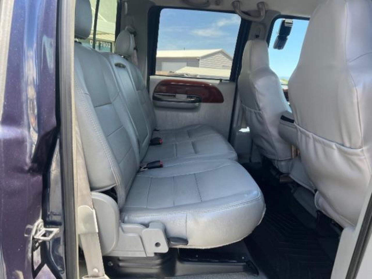 2007 True Blue Clearcoat Metallic /Medium Flint Ford F-350 XL | XLT | LARIAT (1FTWW31P77E) with an Powerstroke 6L V-8 diesel direct injection engine, Automatic transmission, located at 1865 East Red Hills Pkwy, St. George, 84770, (435) 628-0023, 37.120850, -113.543640- Photo#25