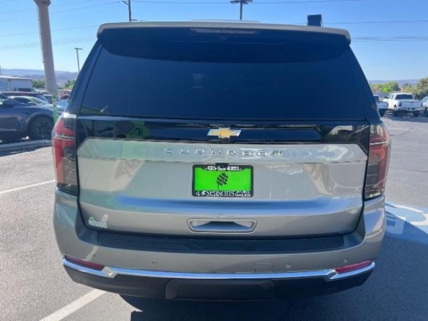 2025 Sterling Gray Metallic /Jet Black Chevrolet Suburban 4WD LS (1GNS6BED8SR) with an EcoTec3 5.3L V-8 gasoline direct injection engine, Automatic transmission, located at 1865 East Red Hills Pkwy, St. George, 84770, (435) 628-0023, 37.120850, -113.543640 - Very clean, 9 passenger, 4x4, 5.3L engine Cloth seats, Excellent tires, 1 owner, No accidents, Clean title Financing available with all the local credit unions. OAC Asking price includes $300 doc fee. 4 Seasons Auto DL 7932- Photo#5