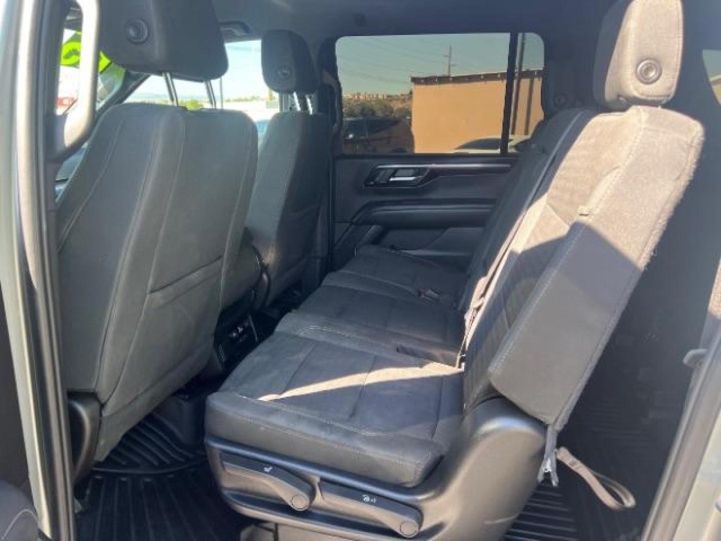 2025 Sterling Gray Metallic /Jet Black Chevrolet Suburban 4WD LS (1GNS6BED8SR) with an EcoTec3 5.3L V-8 gasoline direct injection engine, Automatic transmission, located at 1865 East Red Hills Pkwy, St. George, 84770, (435) 628-0023, 37.120850, -113.543640 - Very clean, 9 passenger, 4x4, 5.3L engine Cloth seats, Excellent tires, 1 owner, No accidents, Clean title Financing available with all the local credit unions. OAC Asking price includes $300 doc fee. 4 Seasons Auto DL 7932- Photo#20