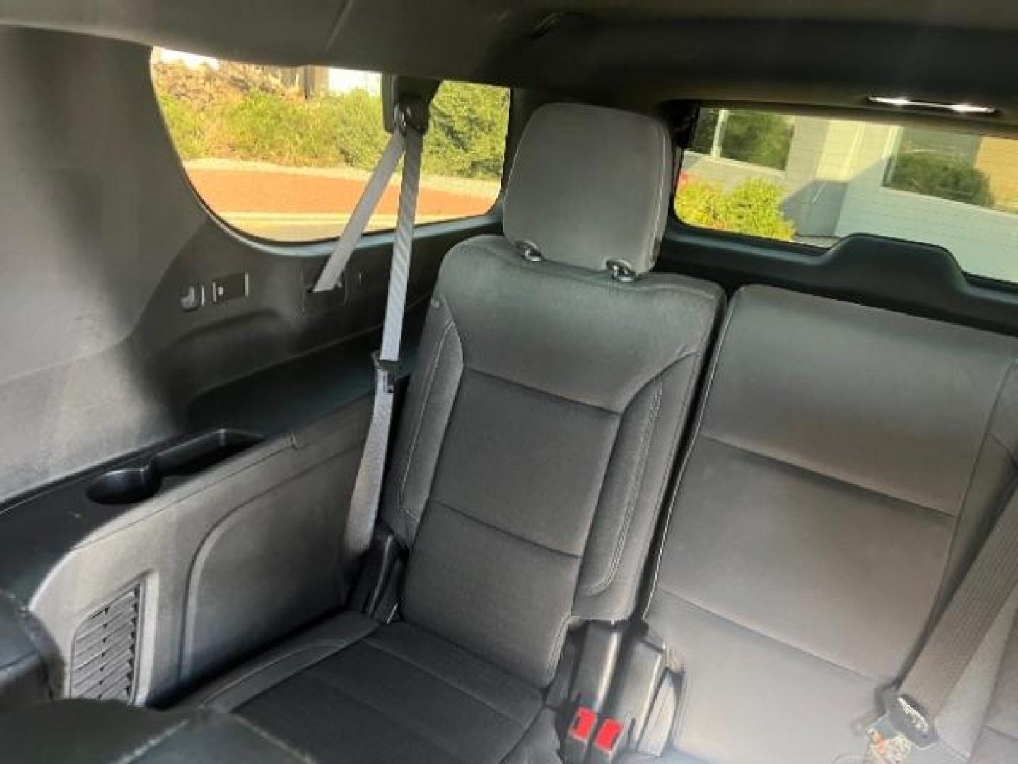 2025 Sterling Gray Metallic /Jet Black Chevrolet Suburban 4WD LS (1GNS6BED8SR) with an EcoTec3 5.3L V-8 gasoline direct injection engine, Automatic transmission, located at 1865 East Red Hills Pkwy, St. George, 84770, (435) 628-0023, 37.120850, -113.543640 - Very clean, 9 passenger, 4x4, 5.3L engine Cloth seats, Excellent tires, 1 owner, No accidents, Clean title Financing available with all the local credit unions. OAC Asking price includes $300 doc fee. 4 Seasons Auto DL 7932- Photo#23