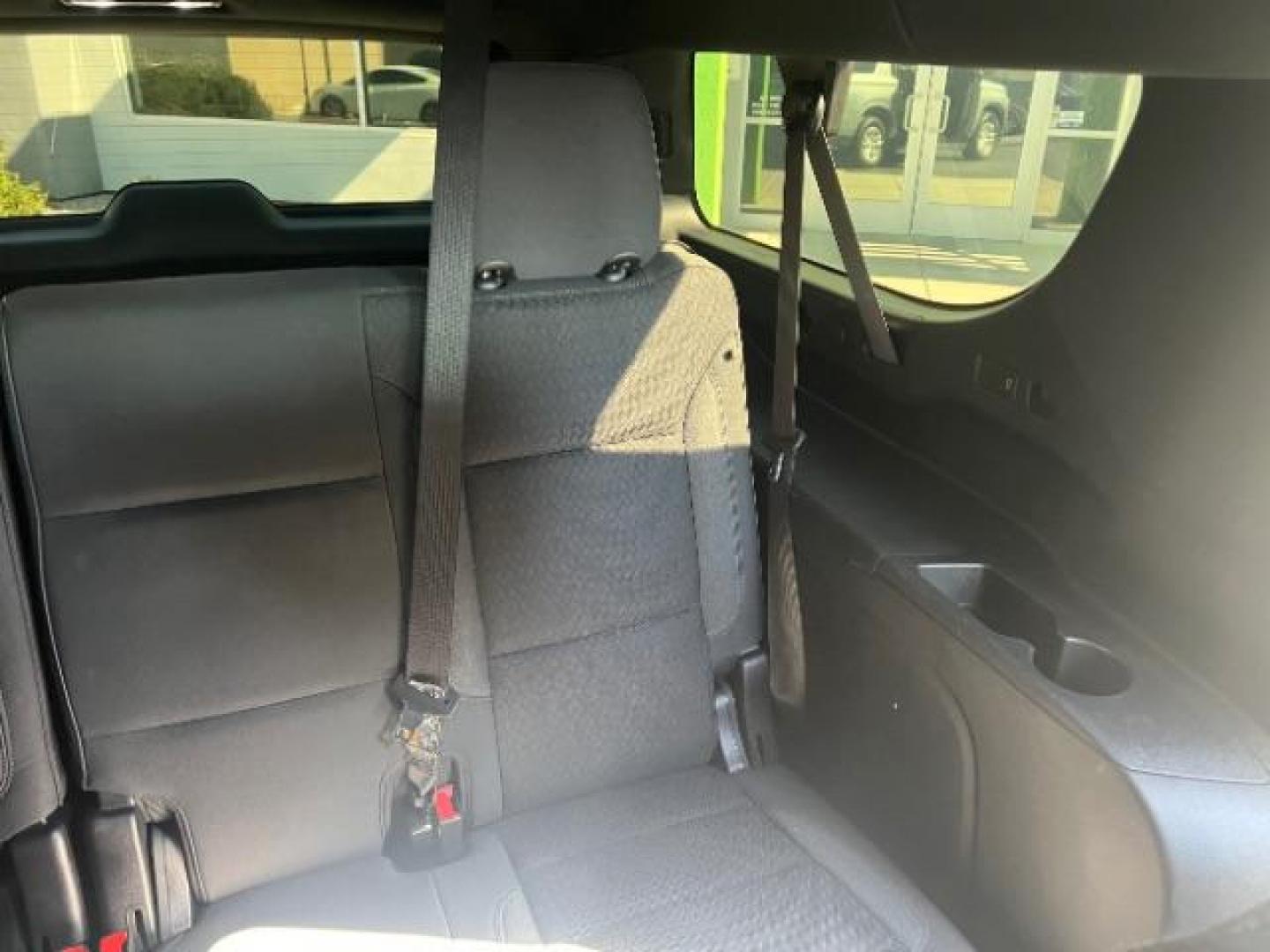 2025 Sterling Gray Metallic /Jet Black Chevrolet Suburban 4WD LS (1GNS6BED8SR) with an EcoTec3 5.3L V-8 gasoline direct injection engine, Automatic transmission, located at 1865 East Red Hills Pkwy, St. George, 84770, (435) 628-0023, 37.120850, -113.543640 - Very clean, 9 passenger, 4x4, 5.3L engine Cloth seats, Excellent tires, 1 owner, No accidents, Clean title Financing available with all the local credit unions. OAC Asking price includes $300 doc fee. 4 Seasons Auto DL 7932- Photo#25