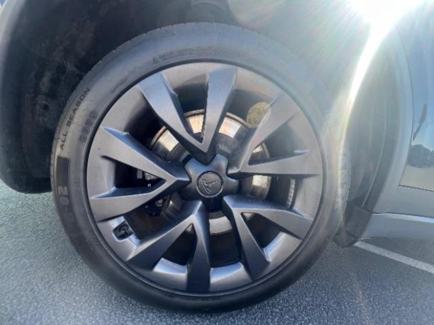 2023 Solid Black /Black Tesla Model X Dual Motor All-Wheel Drive (7SAXCAE52PF) with an ELECTRIC engine, Electric transmission, located at 1865 East Red Hills Pkwy, St. George, 84770, (435) 628-0023, 37.120850, -113.543640 - Perfect condition HW4 Tesla Model X All Wheel Drive. with 7 Seats!, Hepa filter, 20 wheels, Tow hitch. Black on black looks amazing. The Model X is discontinued and the absolutly best tesla made. Tires are in great condition. Remaining Tesla basic warranty until Nov 19, 2027 or 50k miles. Battery- Photo#11
