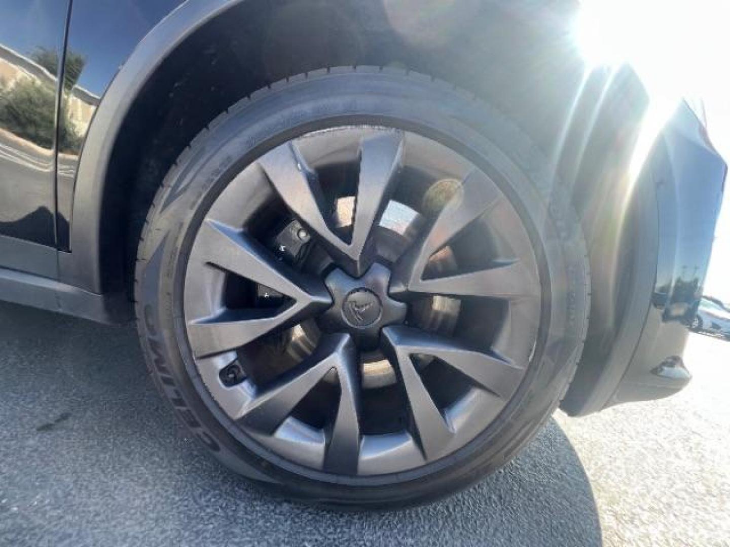 2023 Solid Black /Black Tesla Model X Dual Motor All-Wheel Drive (7SAXCAE52PF) with an ELECTRIC engine, Electric transmission, located at 1865 East Red Hills Pkwy, St. George, 84770, (435) 628-0023, 37.120850, -113.543640 - Perfect condition HW4 Tesla Model X All Wheel Drive. with 7 Seats!, Hepa filter, 20 wheels, Tow hitch. Black on black looks amazing. The Model X is discontinued and the absolutly best tesla made. Tires are in great condition. Remaining Tesla basic warranty until Nov 19, 2027 or 50k miles. Battery- Photo#12