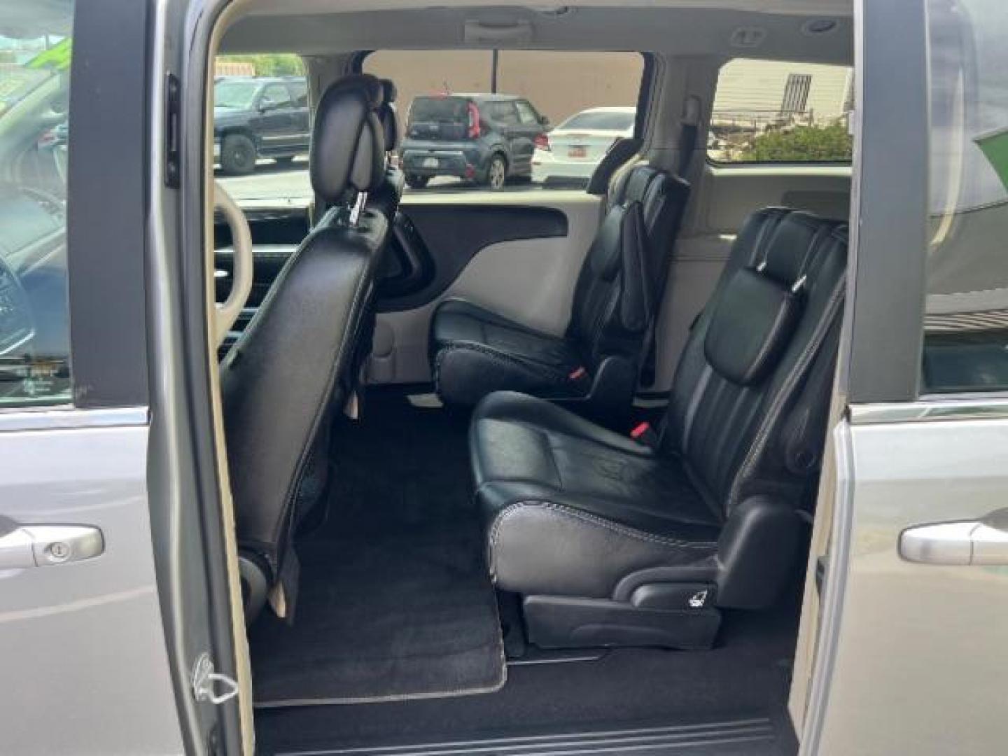 2014 Billet Silver Metallic Clearcoat /Black/Light Graystone Chrysler Town and Country Touring (2C4RC1BG1ER) with an Pentastar 3.6L V-6 DOHC engine, Automatic transmission, located at 940 North Main Street, Cedar City, UT, 84720, (435) 628-0023, 37.692936, -113.061897 - We specialize in helping ALL people get the best financing available. No matter your credit score, good, bad or none we can get you an amazing rate. Had a bankruptcy, divorce, or repossessions? We give you the green light to get your credit back on the road. Low down and affordable payments that fit- Photo#19
