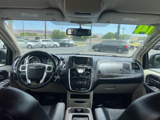 2014 Billet Silver Metallic Clearcoat /Black/Light Graystone Chrysler Town and Country Touring (2C4RC1BG1ER) with an Pentastar 3.6L V-6 DOHC engine, Automatic transmission, located at 940 North Main Street, Cedar City, UT, 84720, (435) 628-0023, 37.692936, -113.061897 - We specialize in helping ALL people get the best financing available. No matter your credit score, good, bad or none we can get you an amazing rate. Had a bankruptcy, divorce, or repossessions? We give you the green light to get your credit back on the road. Low down and affordable payments that fit - Photo#21