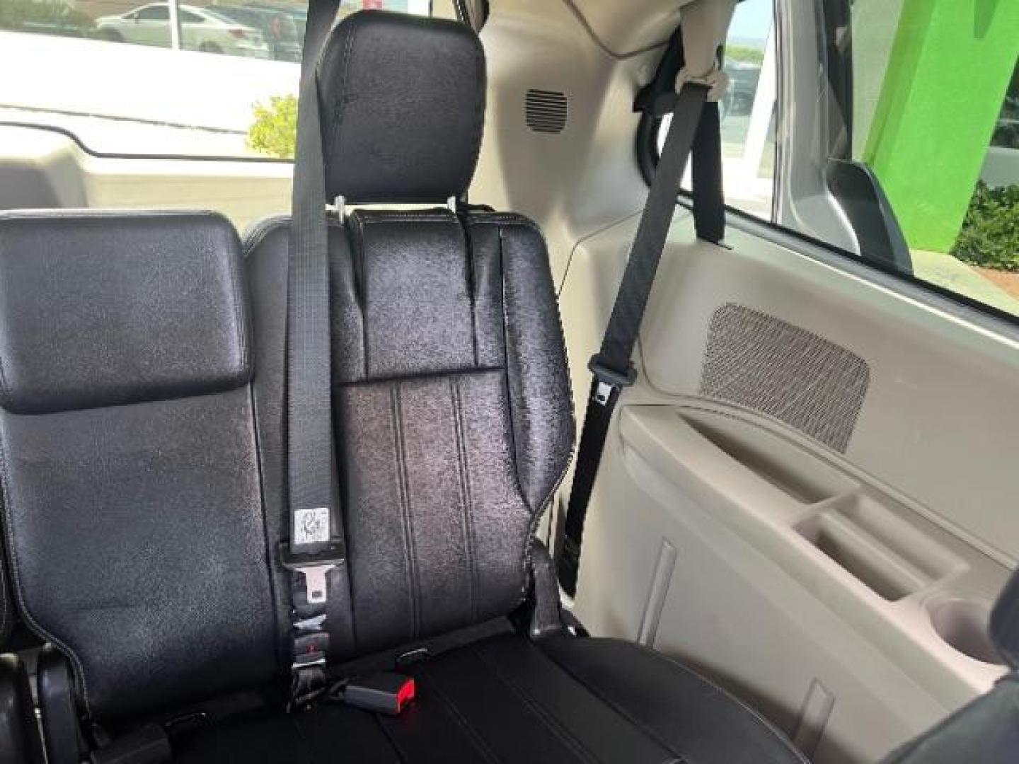 2014 Billet Silver Metallic Clearcoat /Black/Light Graystone Chrysler Town and Country Touring (2C4RC1BG1ER) with an Pentastar 3.6L V-6 DOHC engine, Automatic transmission, located at 940 North Main Street, Cedar City, UT, 84720, (435) 628-0023, 37.692936, -113.061897 - We specialize in helping ALL people get the best financing available. No matter your credit score, good, bad or none we can get you an amazing rate. Had a bankruptcy, divorce, or repossessions? We give you the green light to get your credit back on the road. Low down and affordable payments that fit- Photo#24