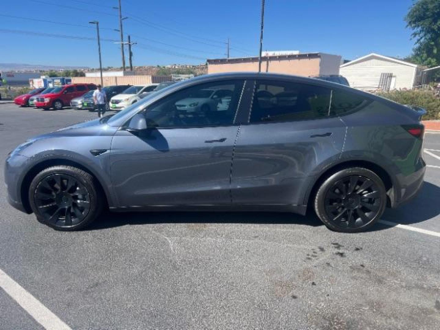 2023 Midnight Silver Metallic /Black Tesla Model Y Long Range Dual Motor All-Wheel Drive | AWD (7SAYGDEEXPA) with an ELECTRIC engine, Electric transmission, located at 1865 East Red Hills Pkwy, St. George, 84770, (435) 628-0023, 37.120850, -113.543640 - Excellent Tesla Model Y Long Range All Wheel Drive. HW3.. Excellent condition. All our Teslas come with charging kit. We also replace the cabin air filter, clean radiator and top off fluids Battery is healthy. Gets 265 on full charge. Clean title, no accidents, 1 Owner Still has remaining 120k- Photo#5