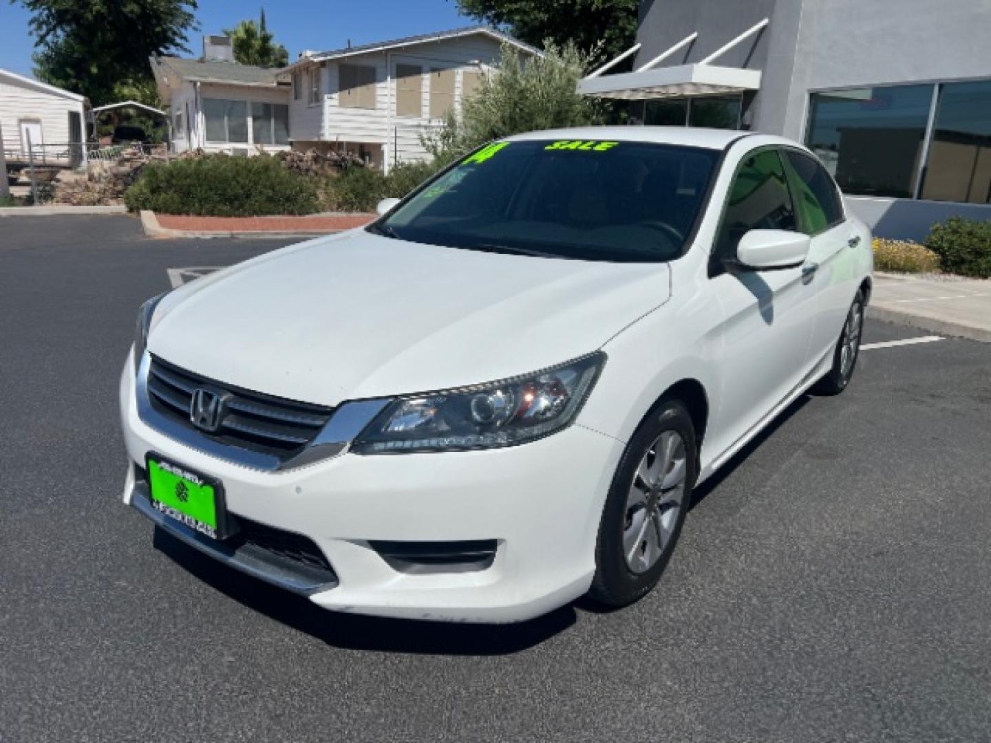 2014 White Orchid Pearl /Ivory Honda Accord LX (1HGCR2F37EA) with an 2.4L I-4 gasoline direct injection engine, Automatic transmission, located at 1865 East Red Hills Pkwy, St. George, 84770, (435) 628-0023, 37.120850, -113.543640- Photo#2
